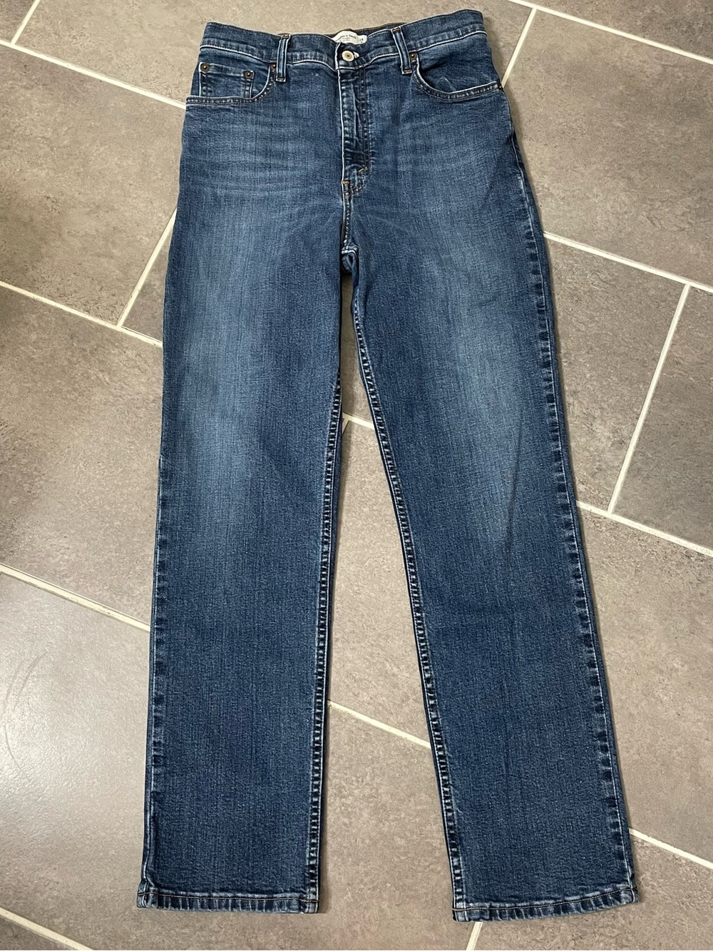 Abercrombie & Fitch Ultra High Rise 90s Straight Stretch Jean size 28X31